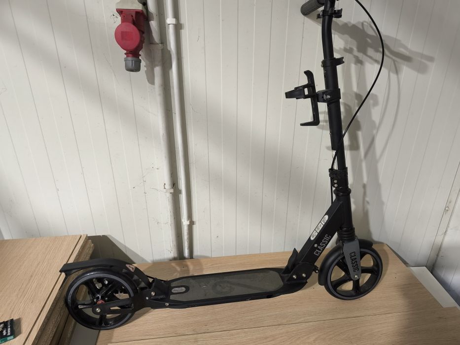 Hulajnoga Bergen nieużywana,