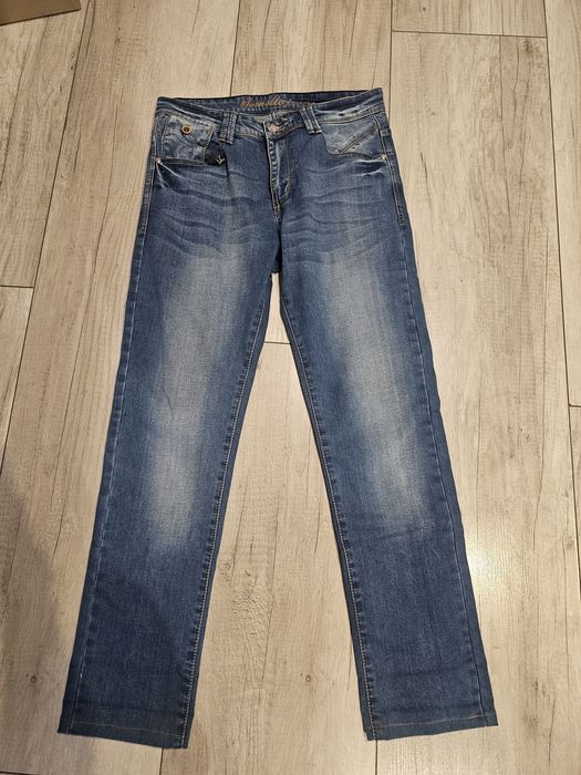 Spodnie jeansowe damskie