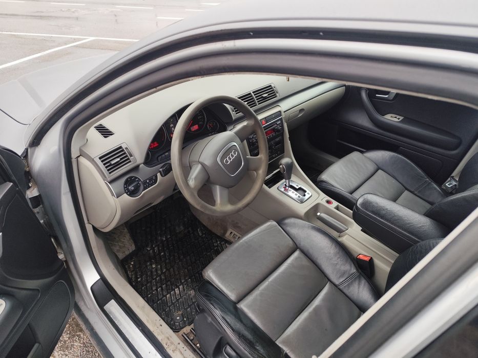 Ауди а 4 б7 2.0 Бензин  Автомат