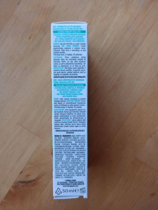 Fluid do twarzy L'Oréal Paris Bright Reveal