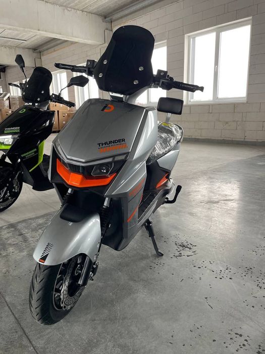 Продаю мотоцикл, скутер, електроскутери