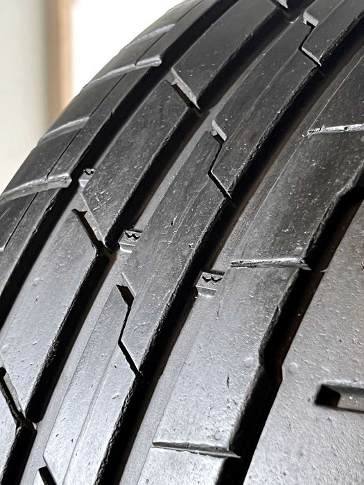 Pneus Hankook Ventus S1 Evo3 (Tesla) - 235/40/19 - Como NOVOS