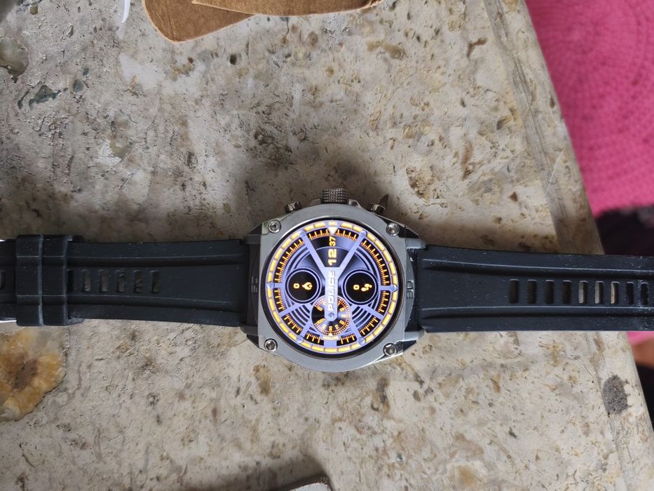 Smartwatch Police como novo