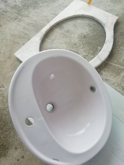 Lavatório da Valadares e pedra