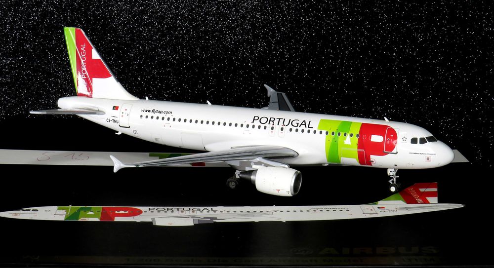 TAP Air Portugal Airbus A320-214 CS-TNU Columbano Bordalo Pinheiro