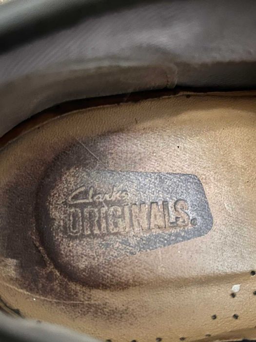 Чоловічі зелені туфлі замшеві clarks