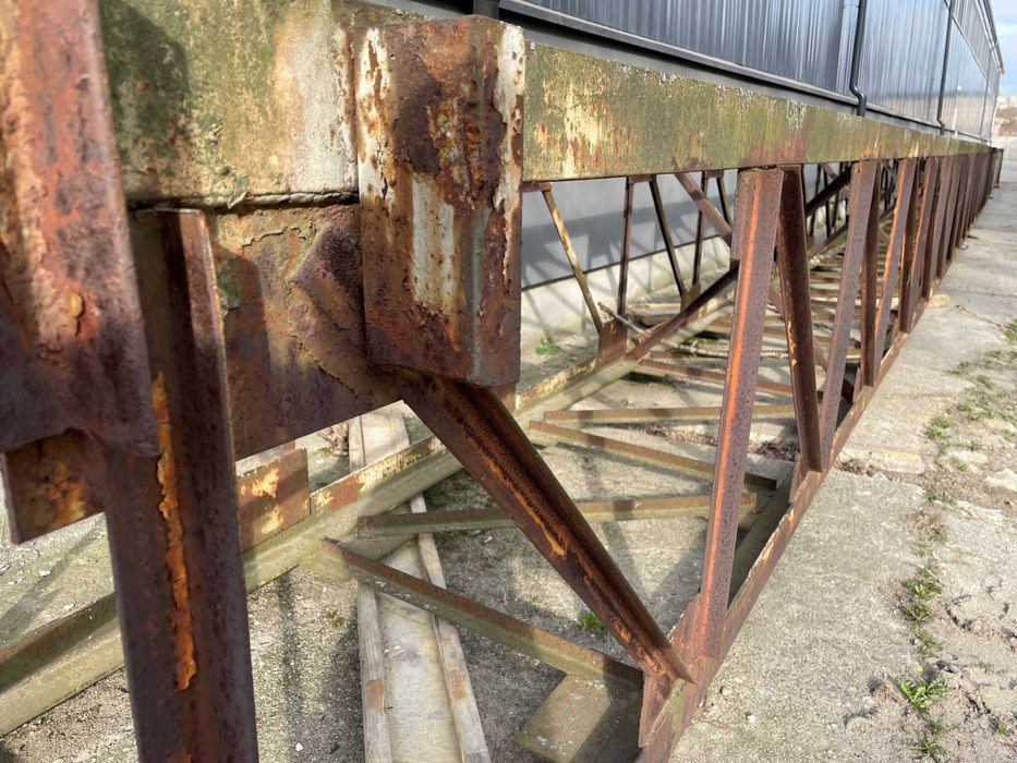 Kratownica Stalowa -  konstrukcja stalowa z demontażu   długości 30 M