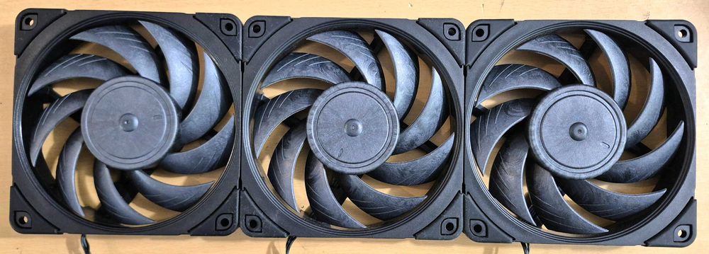 Ventoinha Noctua NF-A12x25 PWM Chromax Black Swap