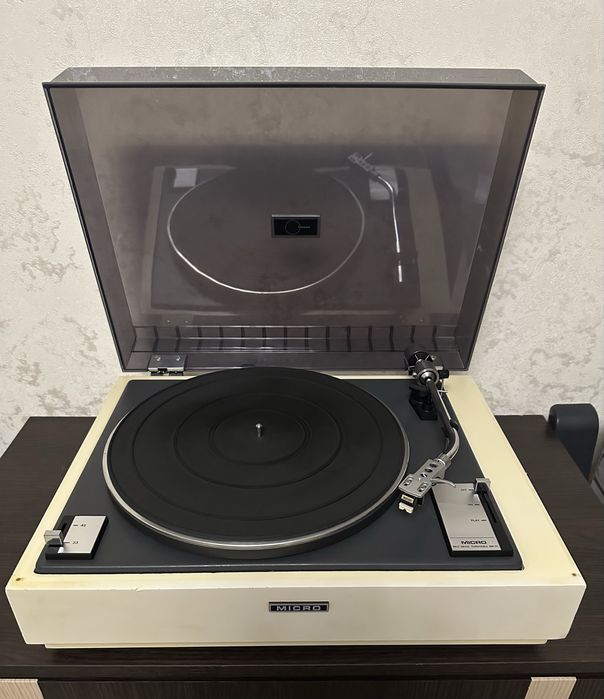 Проигрыватель винила Micro Seiki MR111