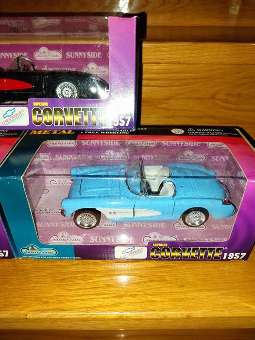 Chevrolet Corvette 1957 - Miniatura Antiga