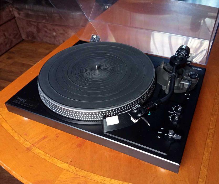 Technics SL2000 gramofon Direct Drive AT91