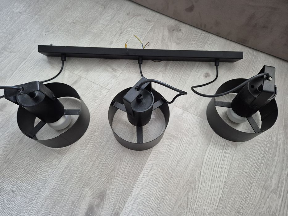Lampa wisząca czarna industrialna