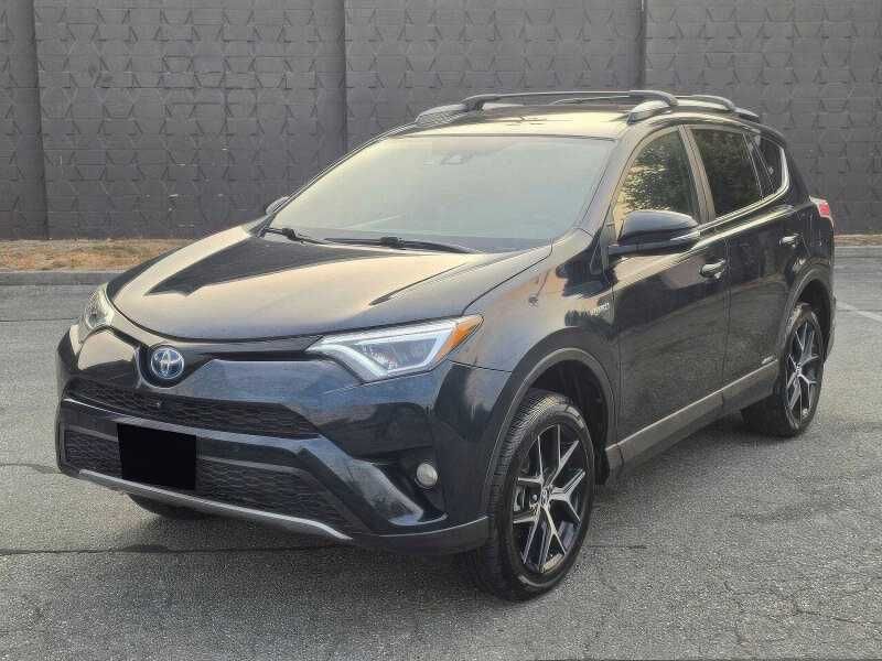 2018 Toyota RAV4 Hybrid SE
