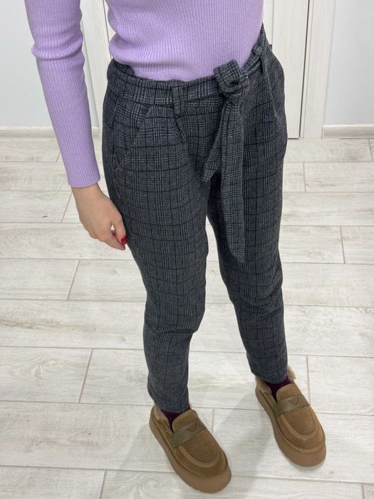 Сірі теплі штани в клітинку, класичні жіночі штани, талія регулюється