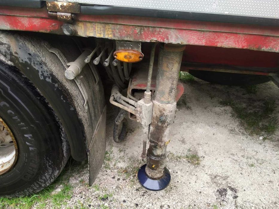 Напівпричіп PANAV з маніпулятором FASSI F235 на 6,5 т. і 8,3 м довжини