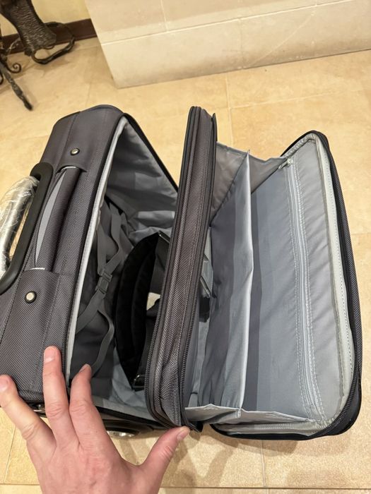 American tourister маленька валіза