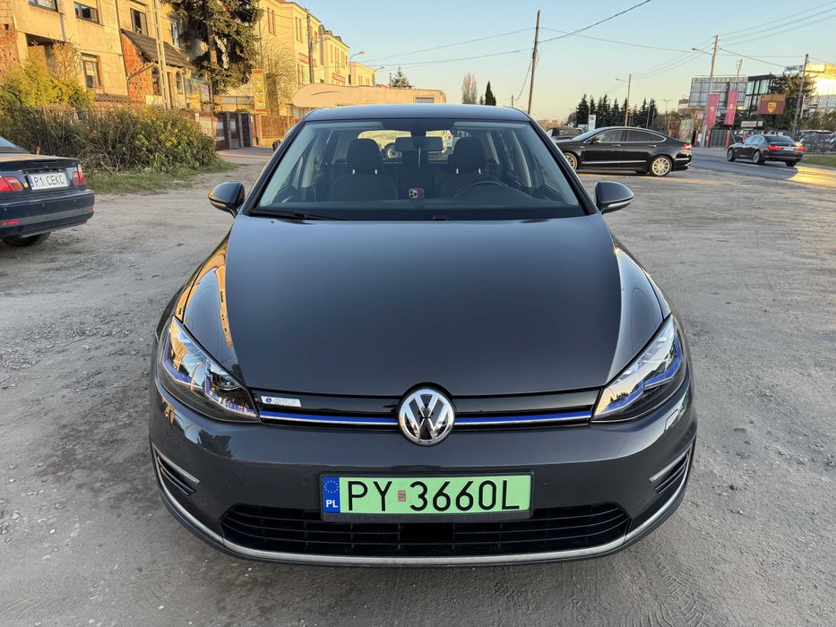 Volkswagen E-GOLF VW 2018 super stan 100% elektryczny
