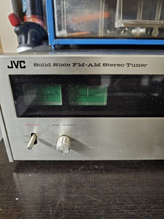 Radio jvc antigo