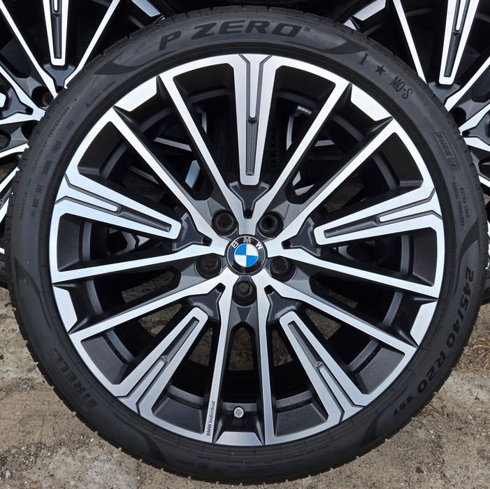 Felgi z oponami Bmw IX1 X1 IX2 X2 U10 U11 8x20 ET46 5x112 Individual