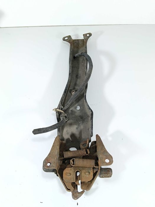 Замок капота Kia Sephia 2 Кіа Сефія 2