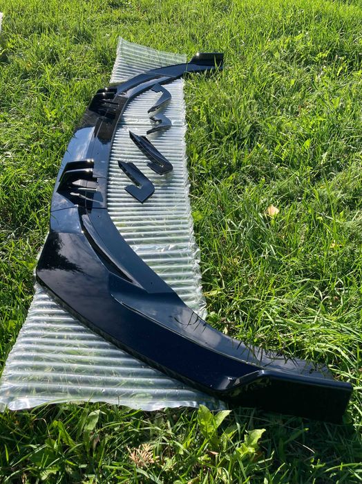 Передняя губа(сплитер) RS и S-Line бампер Audi A4 B9 LCI 2019-2022год.