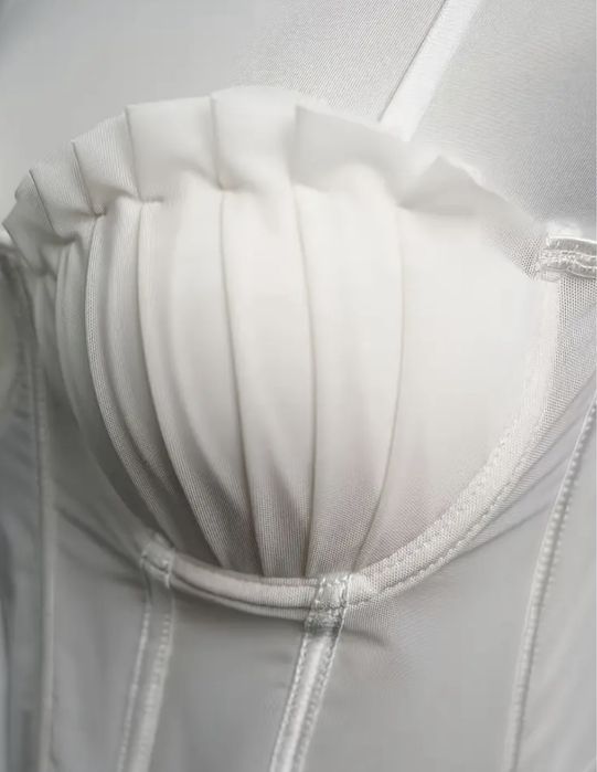 Білий корсет жіночий