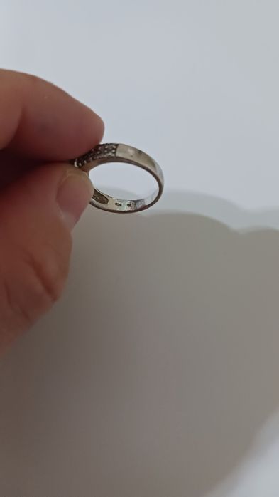 Anel solitario em prata novo
