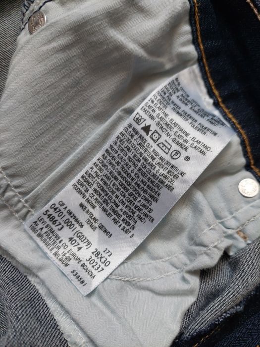 Jeansy Levi Strauss 28 demi curve