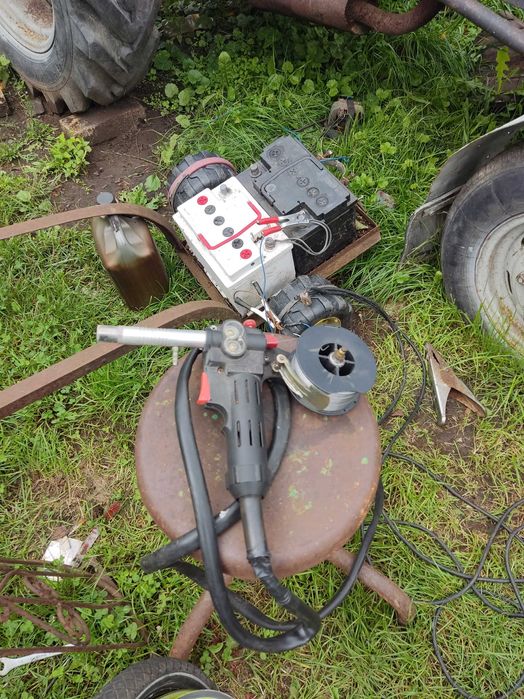 напівавтомат зварочний без газу,без напруги 220В НА 2 АКУМУЛЯТОРИ  12В