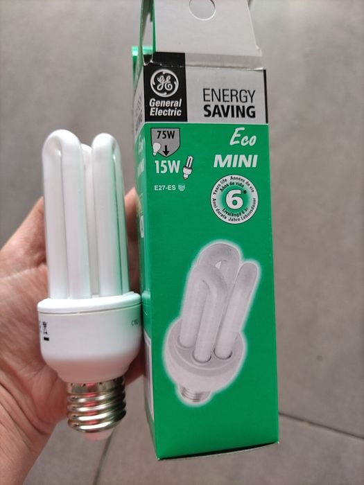 9 Lâmpadas Fluorescente 15w E27