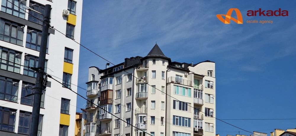 Трикімнатна квартира, Пасічна