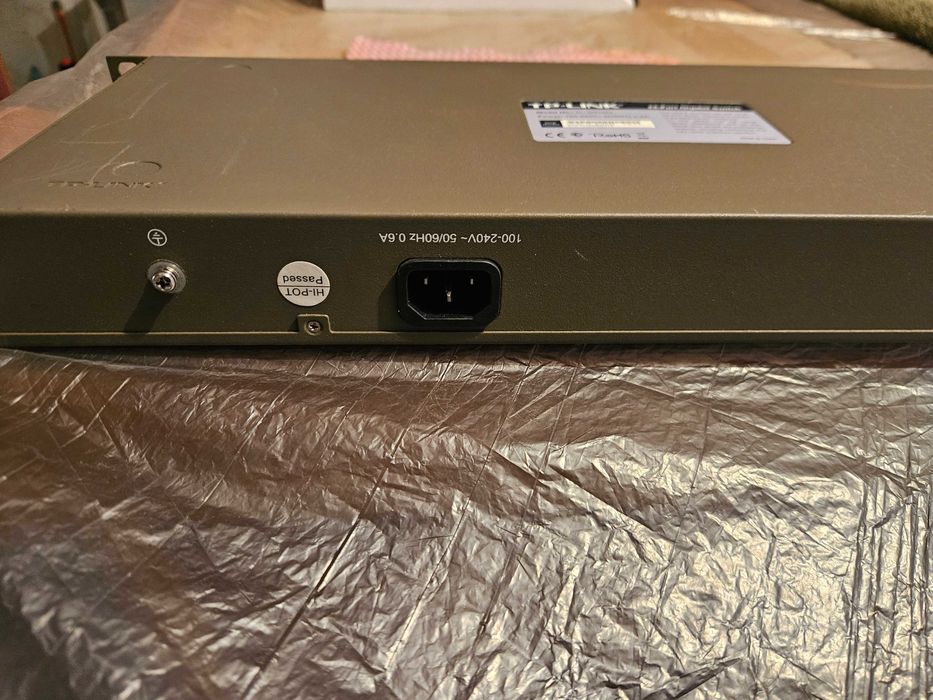 TP-Link TL-SG1024 24 porty Gigabit Przełącznik do szafy rack 19 cali