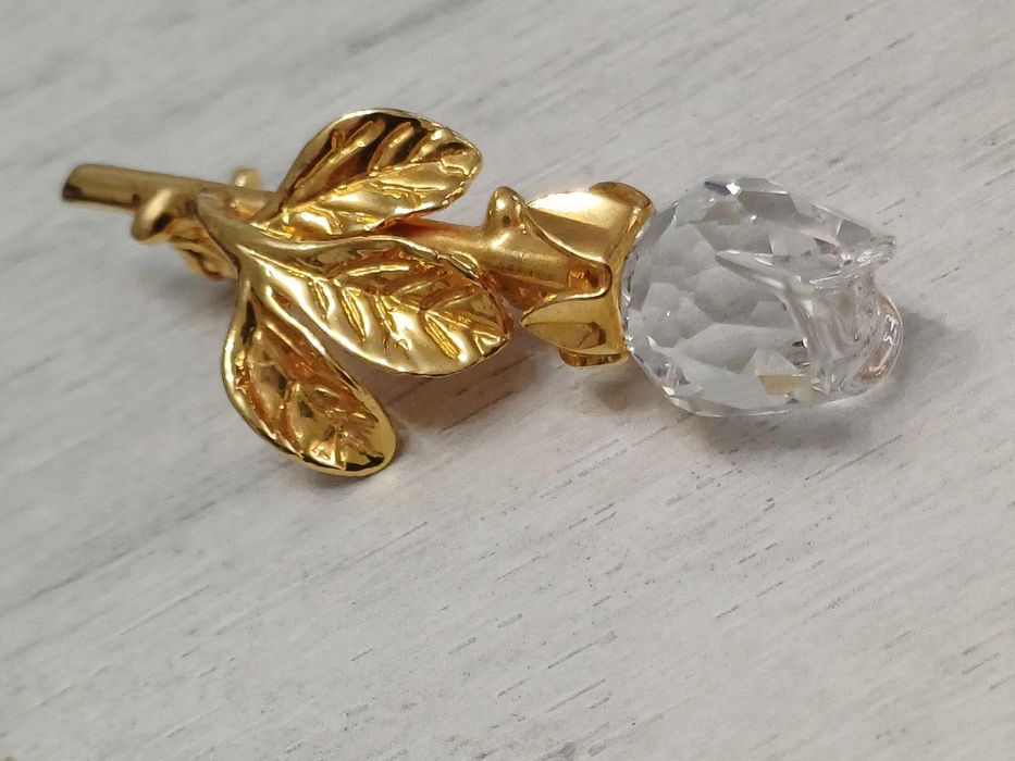 Biżuteria broszka Swarovski