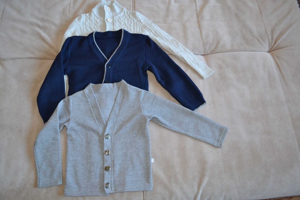 Теплая кофта на пуговицах