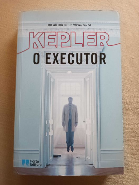 Lars Kepler	O Executor