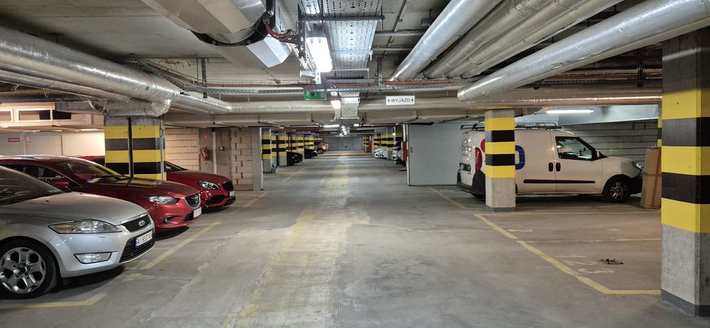 Garaż podziemny w apartamentach super lokalizacja Gorąco polecam!!! - Widok 5