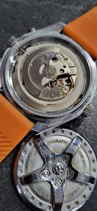 Zegarek samonakrecalny automat