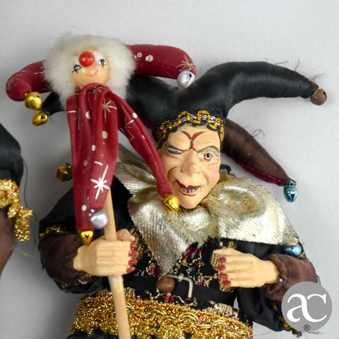 3 Pierrots / Bobos da Corte em Porcelana de Veneza e tecido