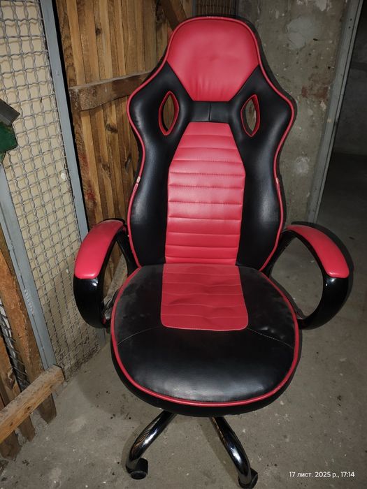 Fotel gamingowy (biurkowy)