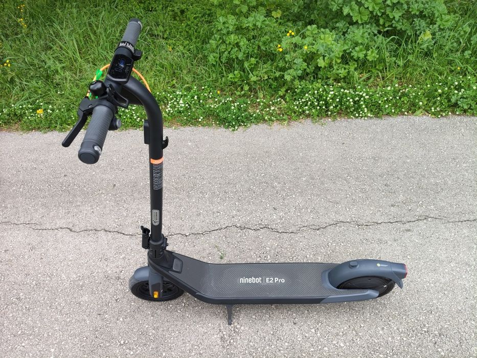 Trotinete Elétrica SEGWAY-NINEBOT E2 Pro