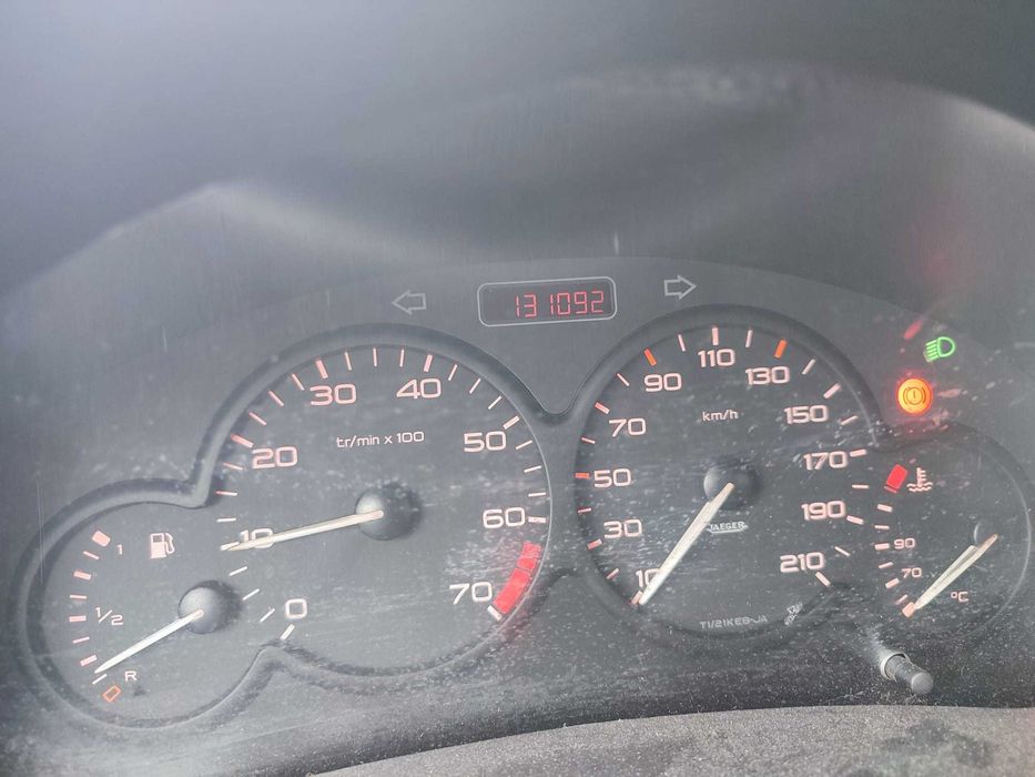 Peugeot 206 1.1 Gasolina | 5 Lugares | Uso Diário | Negociável