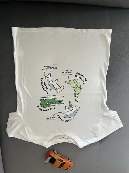 Biały t-shirt jak nowy r. 122 cm 7 lat