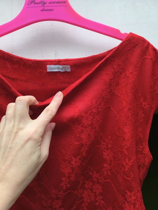 Czerwona sukienka ciążowa