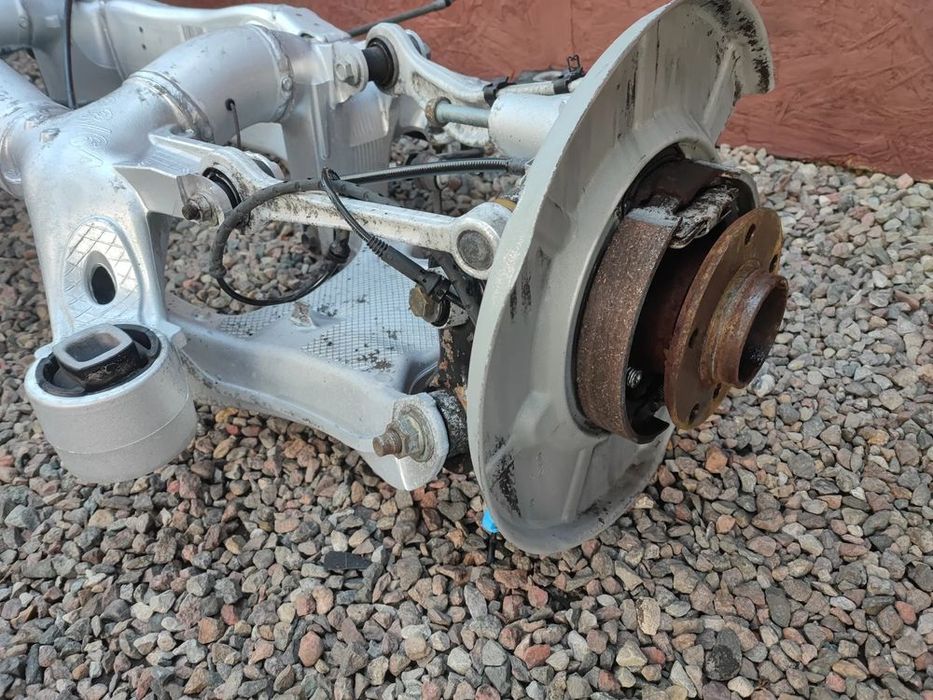 bmw e64 / e63 / e63lci / e64lci oryginalny kompletny wózek tył / bel