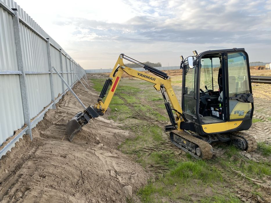 Minikoparka Yanmar Sv18