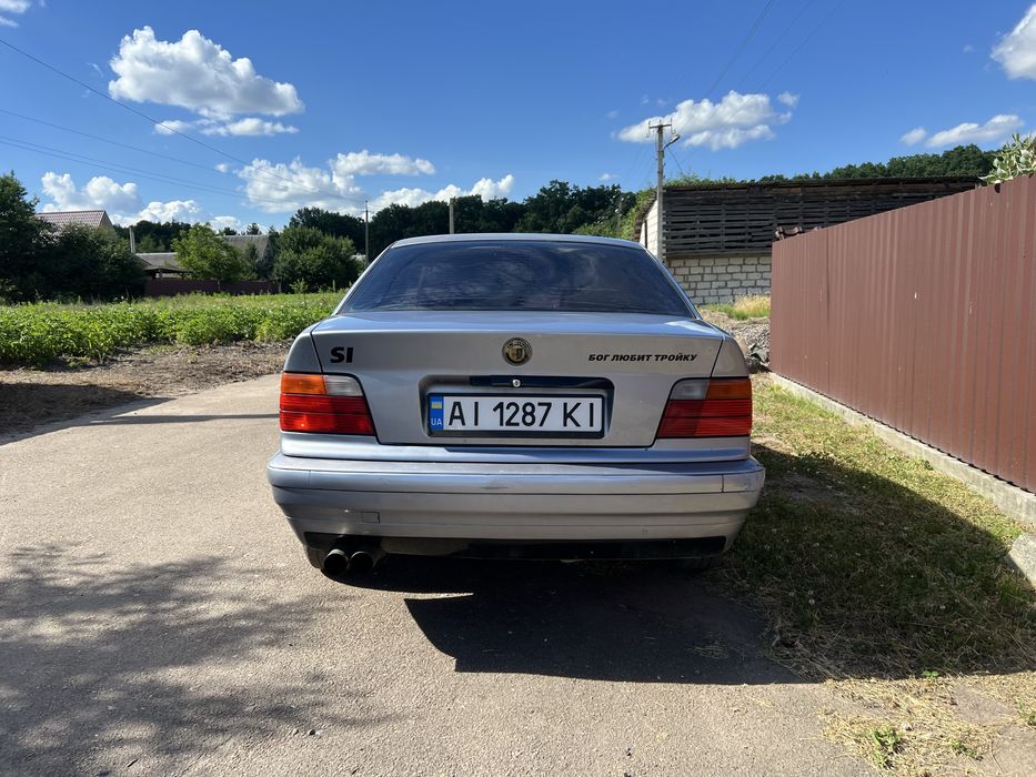 Бмв  е36 м50 б25