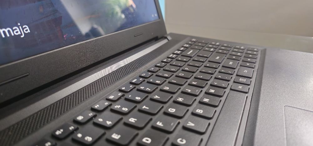 Laptop Lenovo ideapad q100