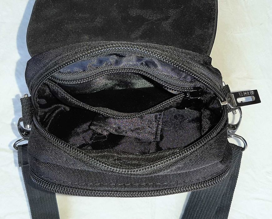 Продам мужскую сумку через плечо, барсетка