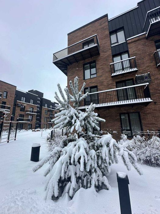 Продається трикімнатна квартира в ЖК Клубне містечко 12