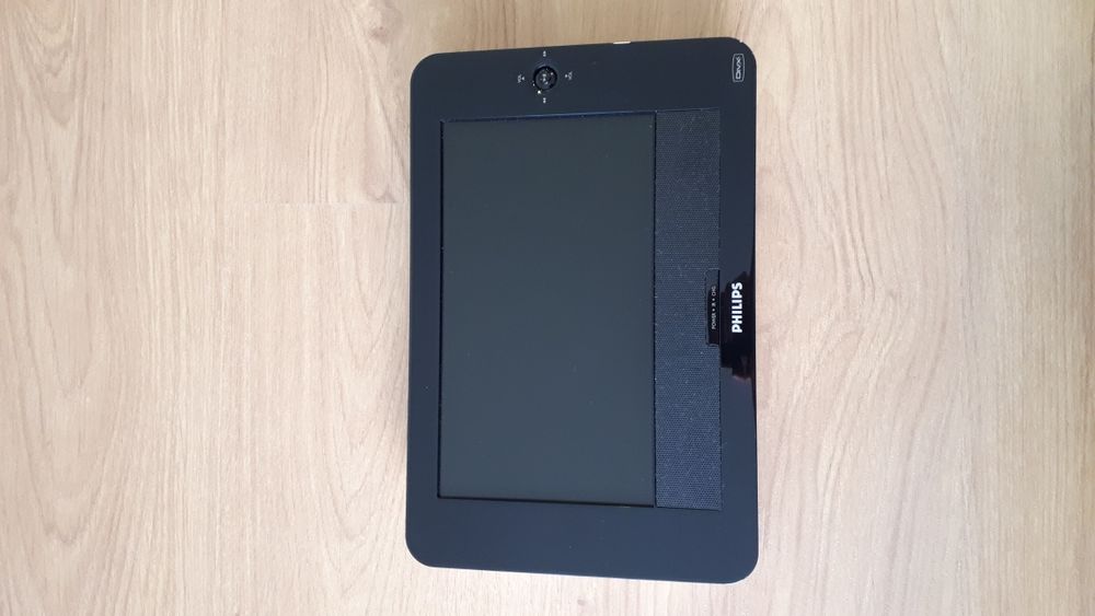 Leitor de DVD e pen drive portátil Philips PET830/00